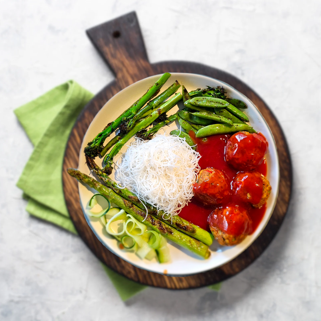 Sriracha 'Meatballs' with Noodles & Grilled Vegetables